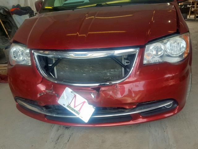 2C4RC1BG1DR713399 - 2013 CHRYSLER TOWN & COU RED photo 9