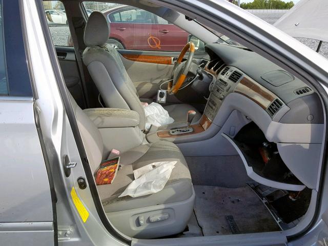 JTHBA30G065153959 - 2006 LEXUS ES 330 SILVER photo 5