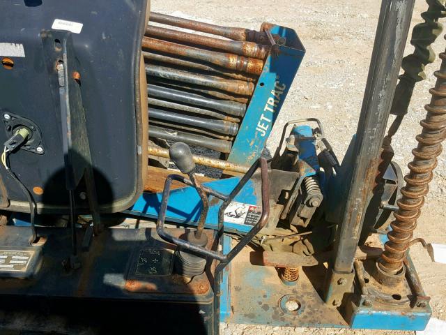 2Y0449 - 2004 DITCH WITCH WITCH BLUE photo 6