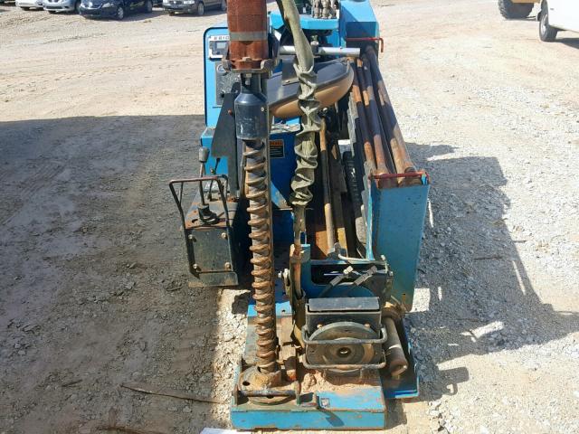 2Y0449 - 2004 DITCH WITCH WITCH BLUE photo 9