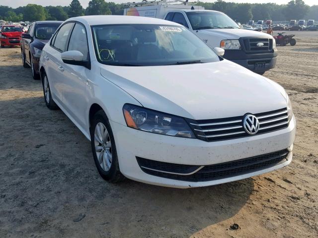 1VWAT7A38EC084598 - 2014 VOLKSWAGEN PASSAT S WHITE photo 1