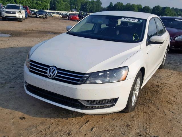 1VWAT7A38EC084598 - 2014 VOLKSWAGEN PASSAT S WHITE photo 2