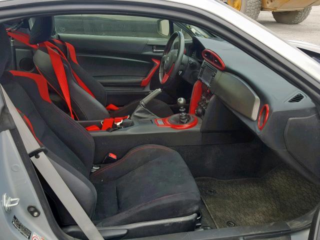 JF1ZNAA16D1728529 - 2013 TOYOTA SCION FR-S GRAY photo 5