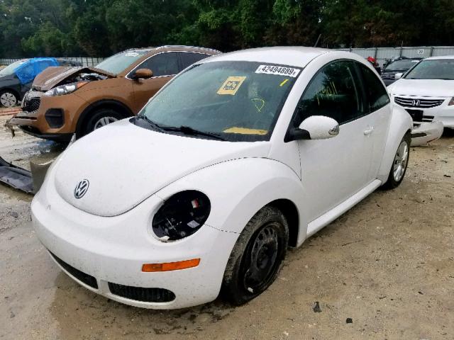 3VWPW3AG8AM007803 - 2010 VOLKSWAGEN NEW BEETLE თეთრი ფოტო 2