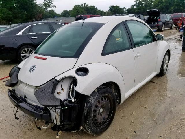 3VWPW3AG8AM007803 - 2010 VOLKSWAGEN NEW BEETLE თეთრი ფოტო 4