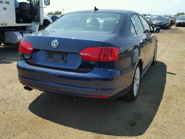 3VWLL7AJ5EM444366 - 2014 VOLKSWAGEN JETTA TDI BLUE photo 4