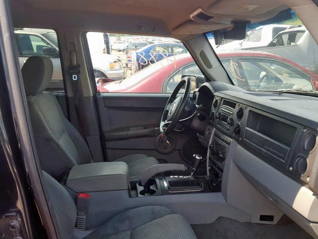 1J8HG48K56C365334 - 2006 JEEP COMMANDER BLACK photo 5