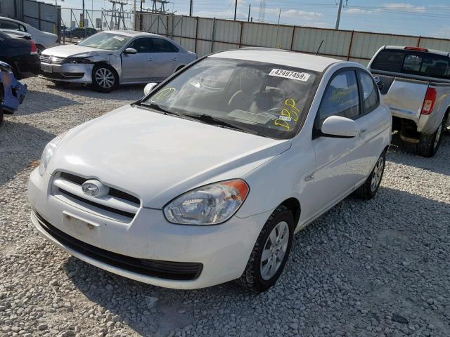 KMHCM3AC6BU188171 - 2011 HYUNDAI ACCENT GL WHITE photo 2