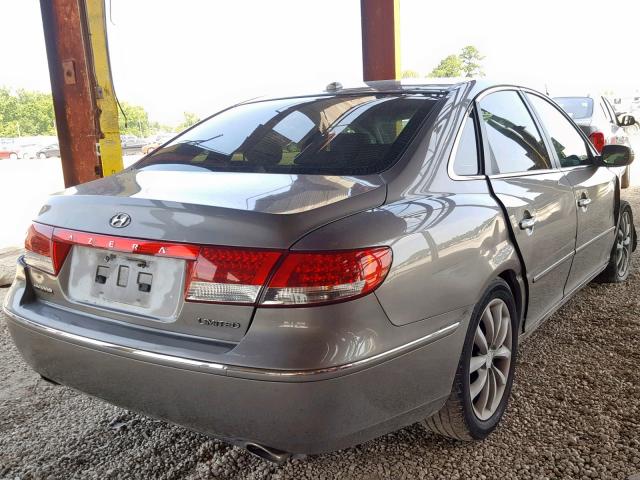 KMHFC46F58A319061 - 2008 HYUNDAI AZERA SE GRAY photo 4