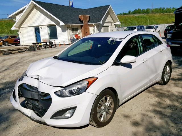 KMHD35LEXDU053229 - 2013 HYUNDAI ELANTRA GT WHITE photo 2