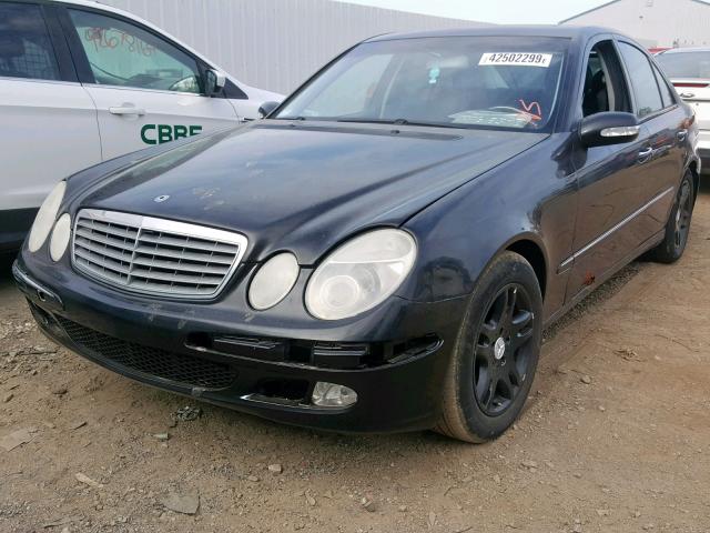 WDBUF65J24A394068 - 2004 MERCEDES-BENZ E 320 BLACK photo 2