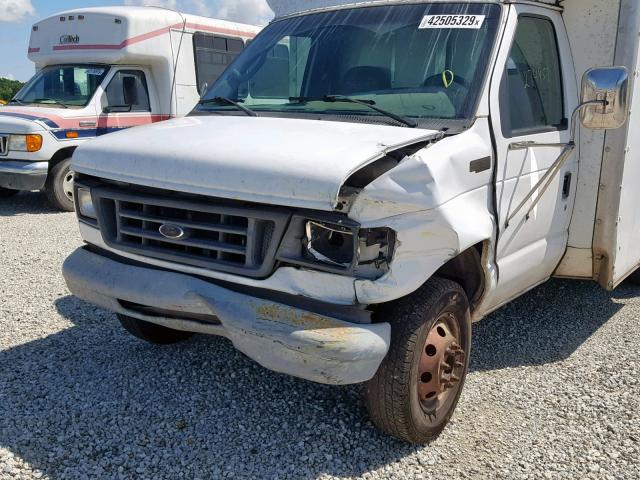 1FDWE35LX3HA02548 - 2003 FORD E350 WHITE photo 9