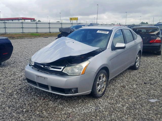 1FAHP36N69W121411 - 2009 FORD FOCUS SES SILVER photo 2