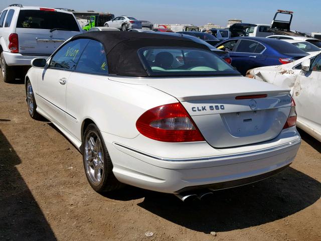 WDBTK72F08T088610 - 2008 MERCEDES-BENZ CLK 550 WHITE photo 3