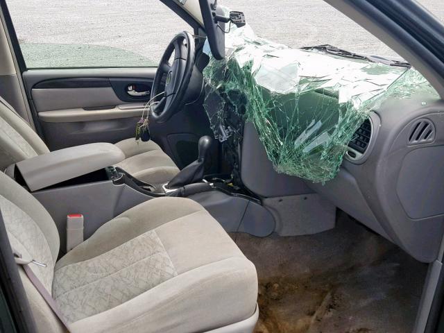 1GKDT13S752181867 - 2005 GMC ENVOY GREEN photo 5