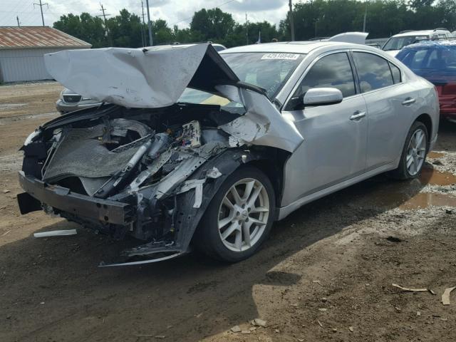 1N4AA5AP4BC835570 - 2011 NISSAN MAXIMA S SILVER photo 2