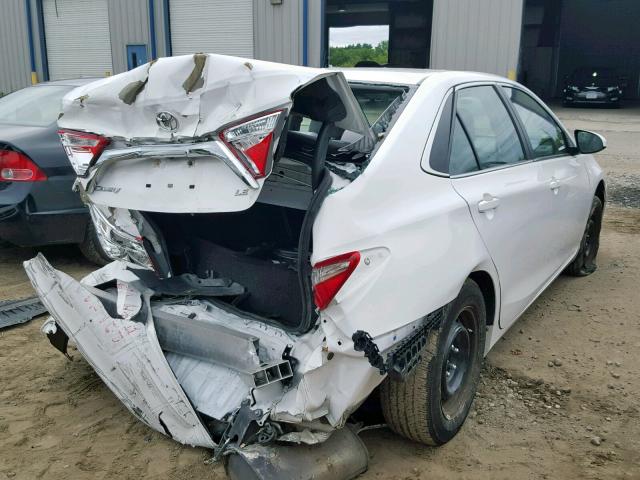 4T1BF1FK7GU184759 - 2016 TOYOTA CAMRY LE WHITE photo 4