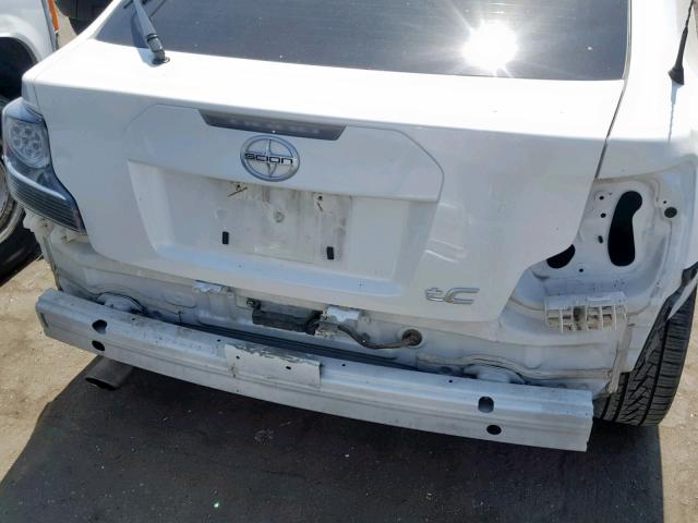JTKJF5C73GJ018918 - 2016 TOYOTA SCION TC WHITE photo 9