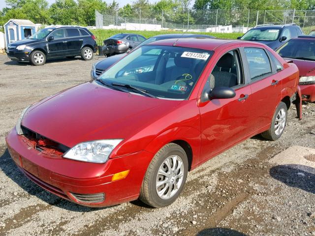 1FAFP34N45W184155 - 2005 FORD FOCUS ZX4 RED photo 2