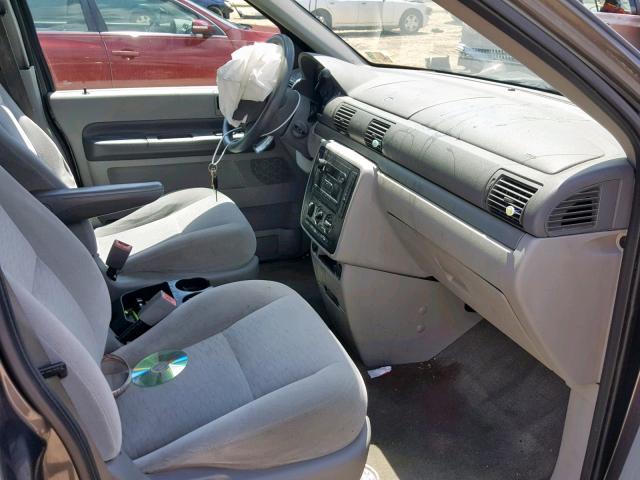 2FMZA50665BA52742 - 2005 FORD FREESTAR S GRAY photo 5