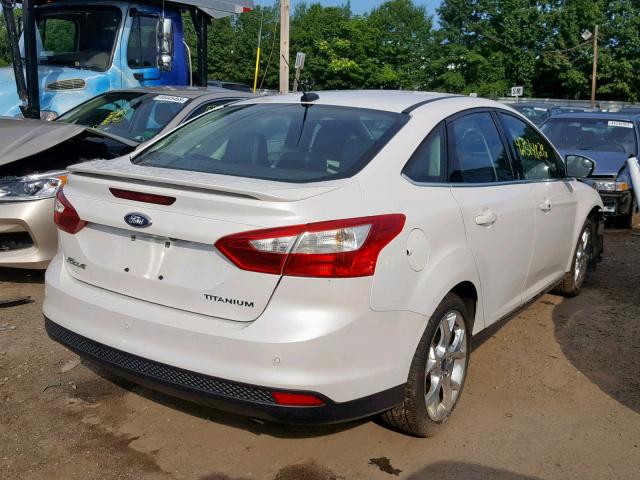 1FADP3J29EL134192 - 2014 FORD FOCUS TITA WHITE photo 4