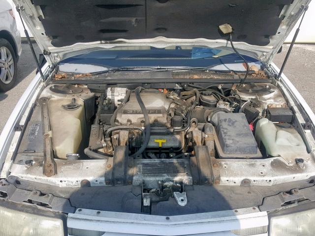 2G1WL54T5P9156045 - 1993 CHEVROLET LUMINA WHITE photo 7