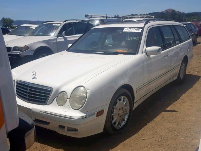 WDBJH65J13X088911 - 2003 MERCEDES-BENZ E 320 WHITE photo 2