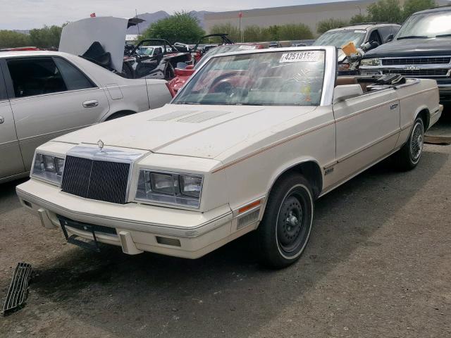 1C3BC55E9EG329963 - 1984 CHRYSLER LEBARON WHITE photo 2