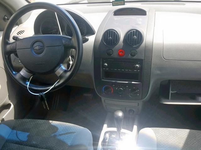 KL1TD62655B471294 - 2005 CHEVROLET AVEO BASE 银色 照片 9