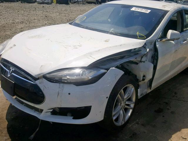 5YJSA1CN6DFP08652 - 2013 TESLA MODEL S WHITE photo 9