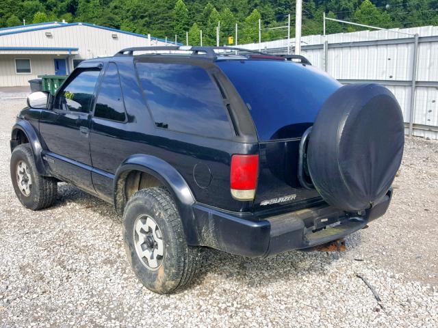 1GNCT18W61K110440 - 2001 CHEVROLET BLAZER BLACK photo 3