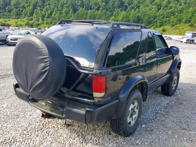 1GNCT18W61K110440 - 2001 CHEVROLET BLAZER BLACK photo 4