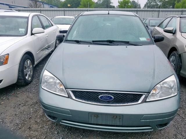 3FAHP37N75R131151 - 2005 FORD FOCUS ZX5 GREEN photo 9