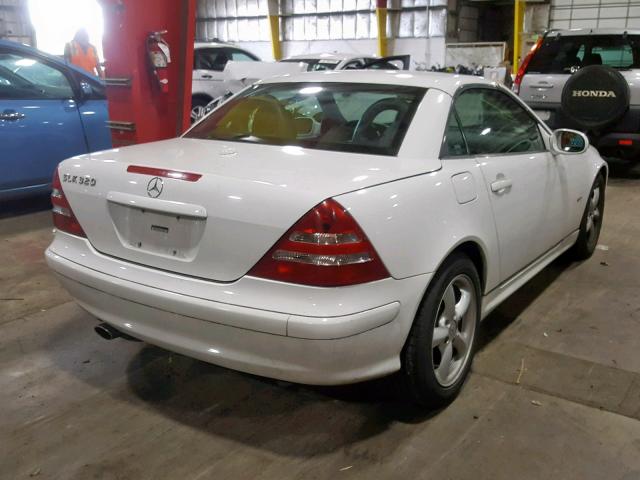 WDBKK65F21F205867 - 2001 MERCEDES-BENZ SLK 320 WHITE photo 4