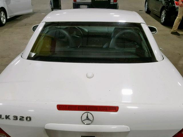 WDBKK65F21F205867 - 2001 MERCEDES-BENZ SLK 320 WHITE photo 6