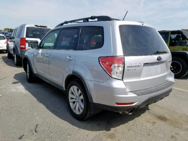 JF2SHAEC3BH775358 - 2011 SUBARU FORESTER L SILVER photo 3