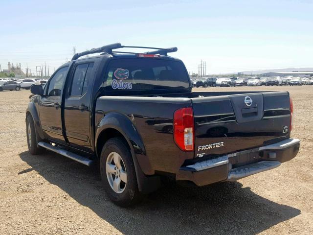 1N6AD07U86C473943 - 2006 NISSAN FRONTIER C BLACK photo 3