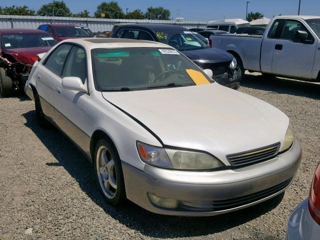 JT8BF28G3X0230824 - 1999 LEXUS ES 300 WHITE photo 1