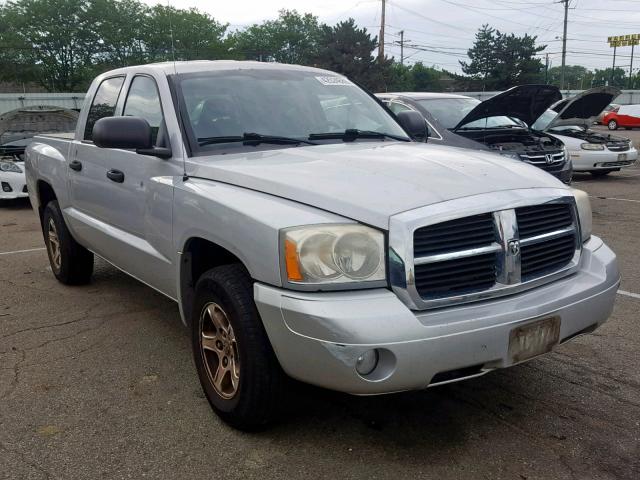 1D7HE48K86S638310 - 2006 DODGE DAKOTA QUA SILVER photo 1