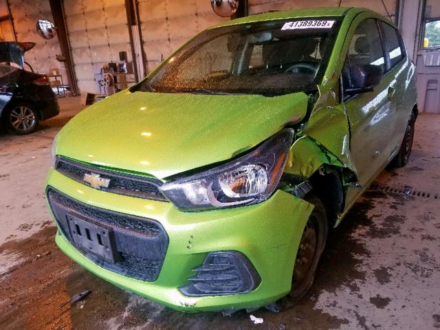 KL8CB6SA2GC567845 - 2016 CHEVROLET SPARK LS GREEN photo 2