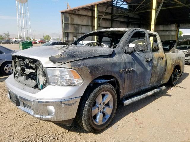 1C6RR6GTXHS657671 - 2017 RAM 1500 SLT SILVER photo 2