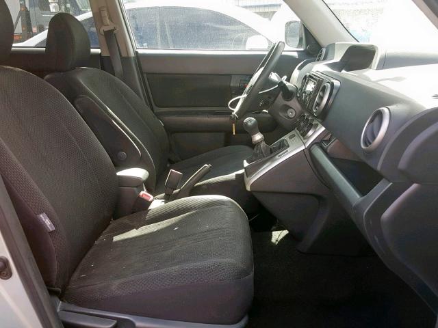 JTLKE50E881053946 - 2008 TOYOTA SCION XB 银色 照片 5