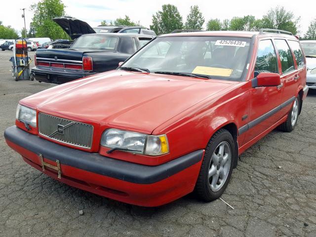 YV1LW5729V2312078 - 1997 VOLVO 850 T5 RED photo 2