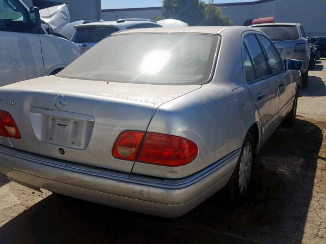 WDBJF65H5XA880250 - 1999 MERCEDES-BENZ E 320 SILVER photo 4