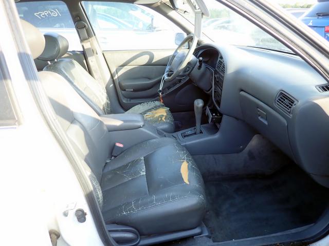 4T1VK13E6NU018527 - 1992 TOYOTA CAMRY XLE WHITE photo 5