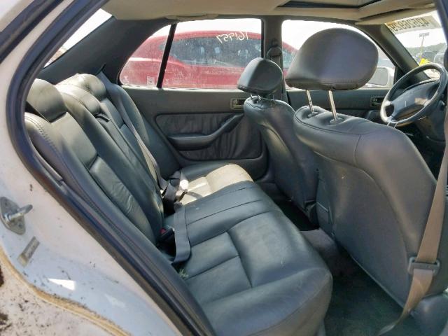 4T1VK13E6NU018527 - 1992 TOYOTA CAMRY XLE WHITE photo 6