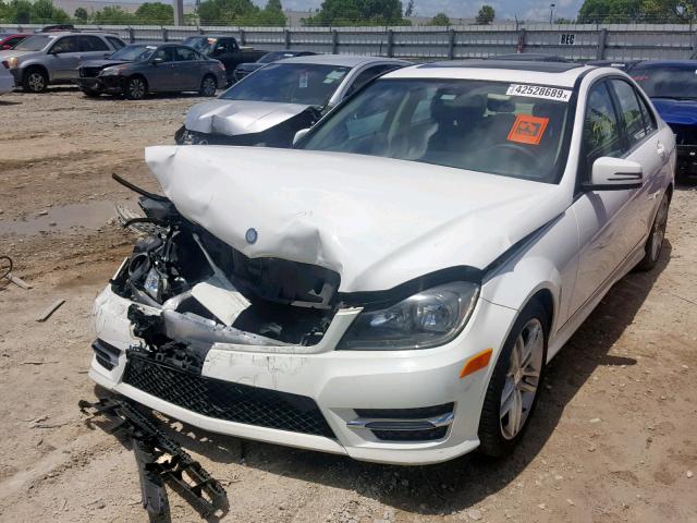 WDDGF4HB4ER308694 - 2014 MERCEDES-BENZ C 250 WHITE photo 2