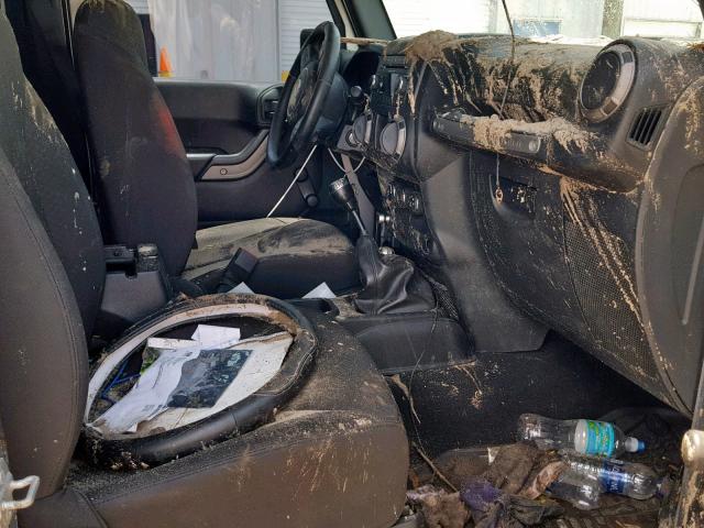 1C4AJWAG3FL735840 - 2015 JEEP WRANGLER S 银色 照片 5