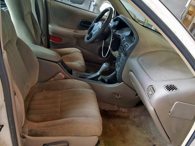 1G2WK52J52F114314 - 2002 PONTIAC GRAND PRIX WHITE photo 5