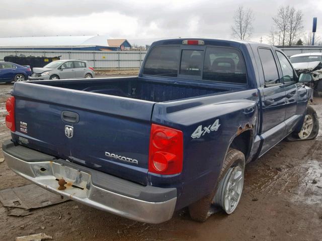 1D7HW48N75S220147 - 2005 DODGE DAKOTA QUA BLUE photo 4